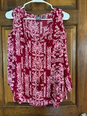 Soho Burgundy and Pink Floral Cold Shoulder Long Sleeve Tunic Top, XS